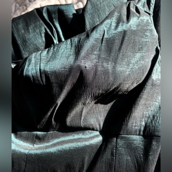 LE CHATEAU - NWT - Elegant One-Shoulder Teal Emerald Dress - Picture 9 of 13